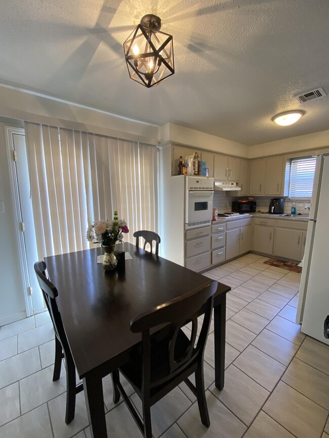 Photo - 969 Barkley Cir