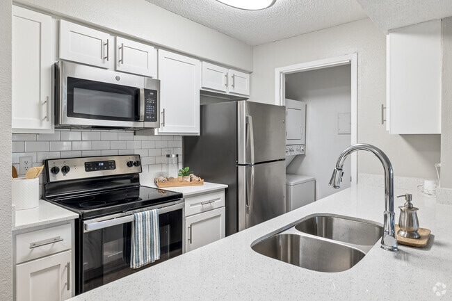 The Stones 1BR, 1BA - 650SF - Kitchen