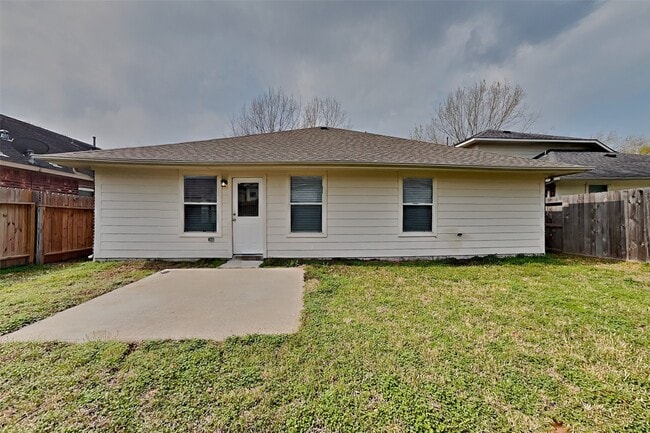 Photo - 32331 Summer Park Ln