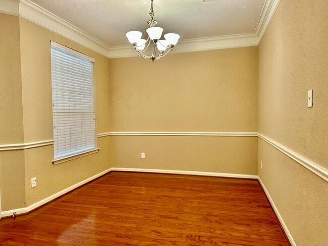 Building Photo - 1122 Glenwood Canyon Ln