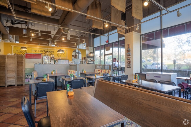 The Lunch Room - Bakery & Cafe