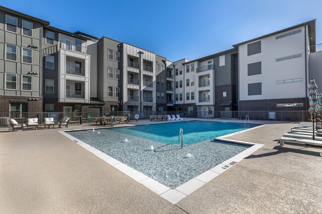 The Luxe at Matlock | 55 + Active Adult