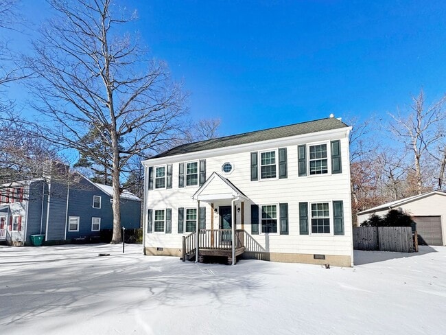 Photo - Modern 3 Bedroom Home in Ashland