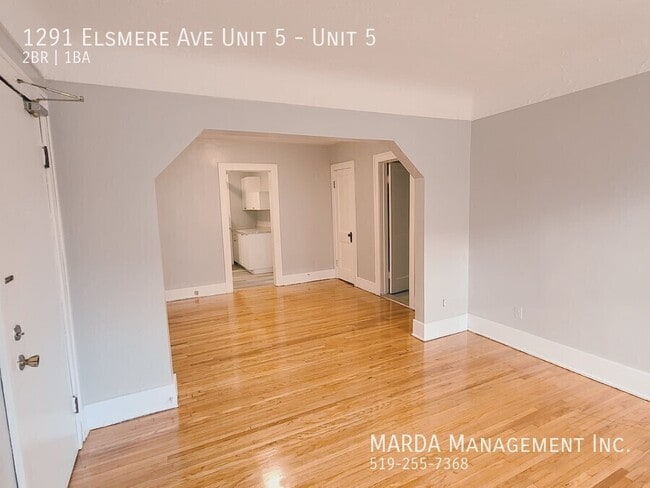 Photo - CHARMING 2 BED/1 BATH IN WALKERVILLE + HYDRO Unité 5