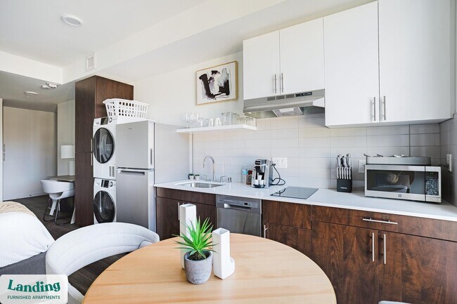 Photo - 1419 24th Ave Unidad 324.1407205