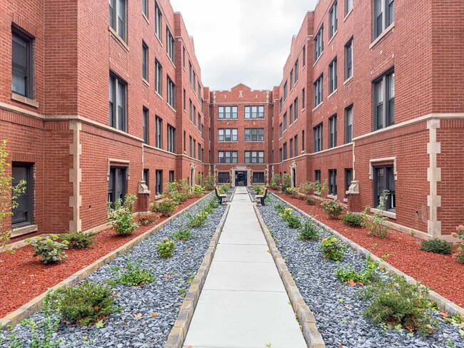 Photo - 3951 N Janssen Ave Unit J03W