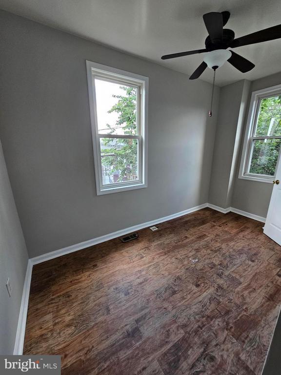 Photo - 2698 St Benedict St