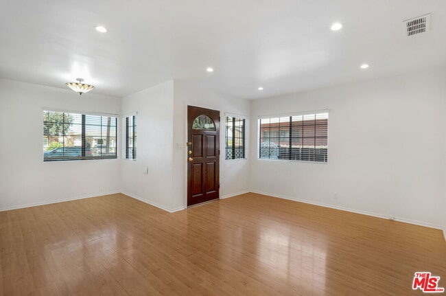 Photo - 11882 Ramona Ave