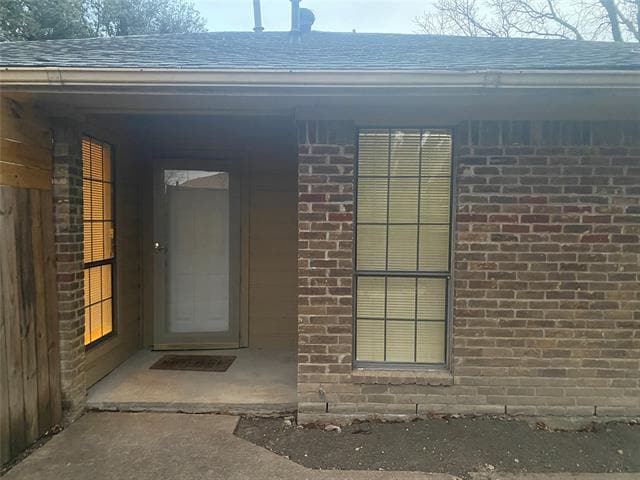 Photo - 3035 Allister St