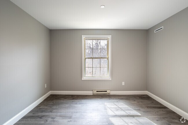 2BR, 1 Office, 2BA - 1200SF - Bedroom