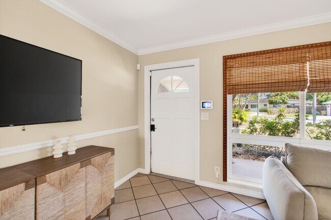 Photo - 301 SE 8th Ave