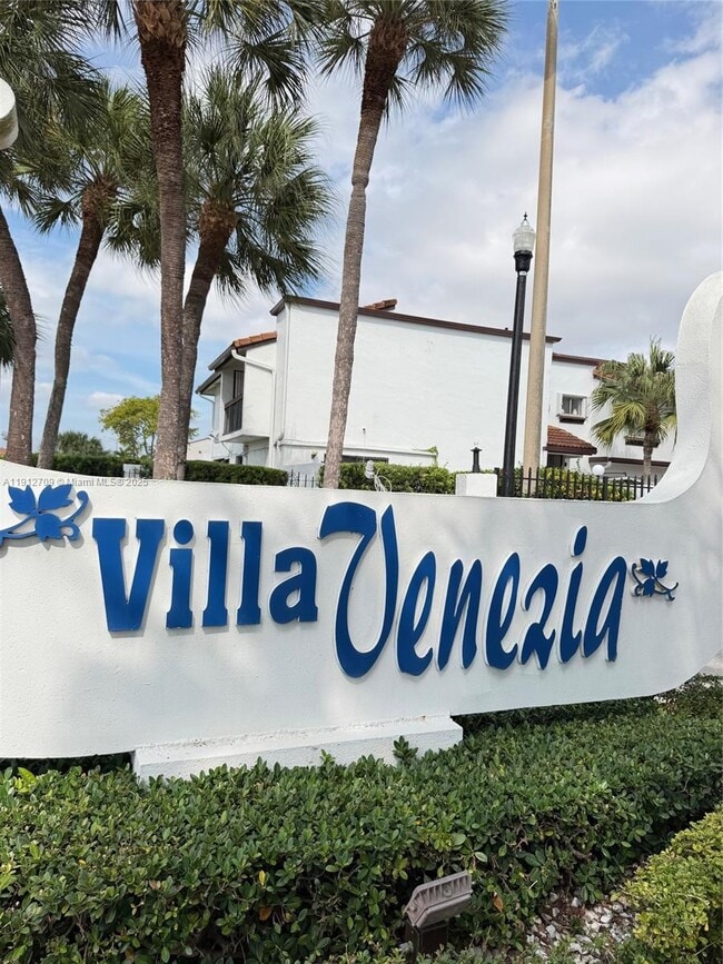 Photo - 1271 SW 124th Ct Unidad 2-E