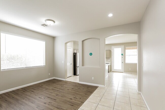 Photo - 3447 E Powell Way