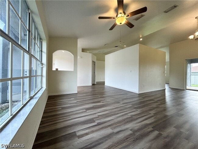 Photo - 6143 Hendley Ct