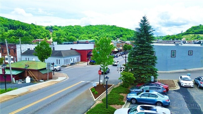 Photo - 300 N Jefferson Ave