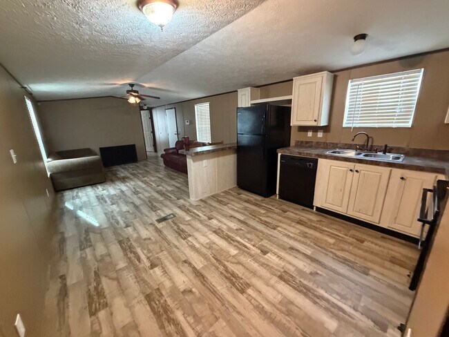 Photo - 17091 Swamp Rd