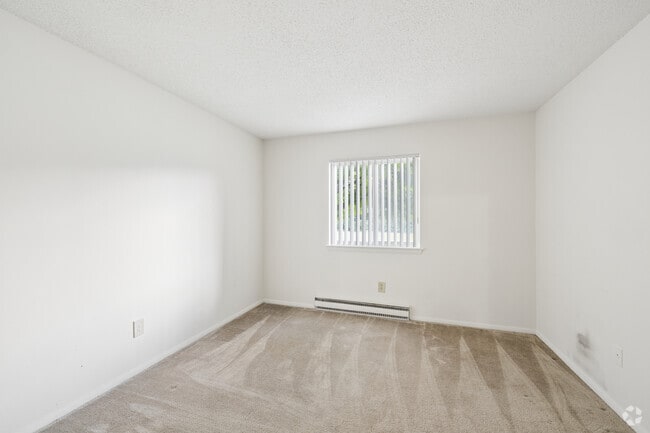 2BR, 1.5BA - 912SF - Second Bedroom