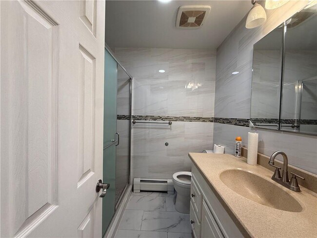 Photo - 1922 W 13th St Unit 3