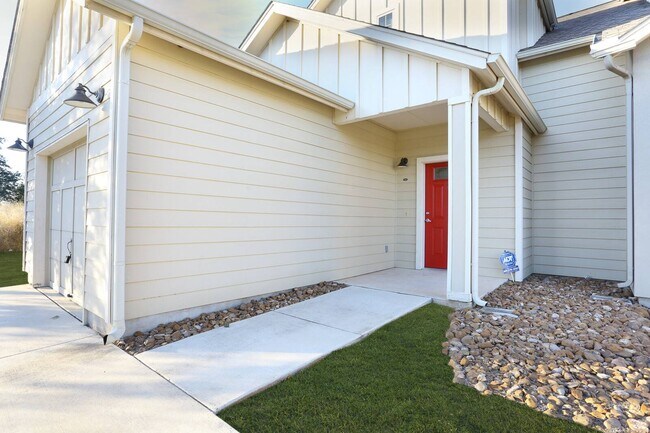 215 Circle Ct