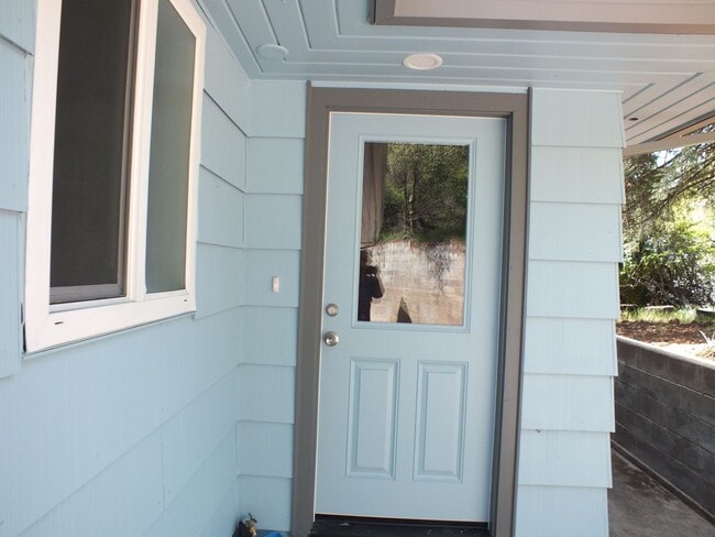 Building Photo - Placerville Jr 1 bedroom near Marshall  Ho... Rental