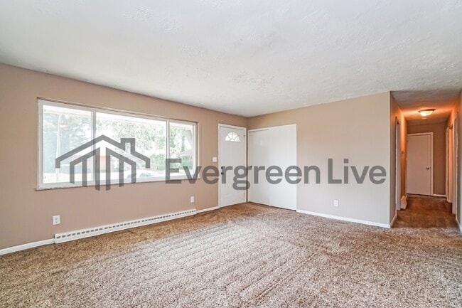 Photo - 1456 Picard Rd