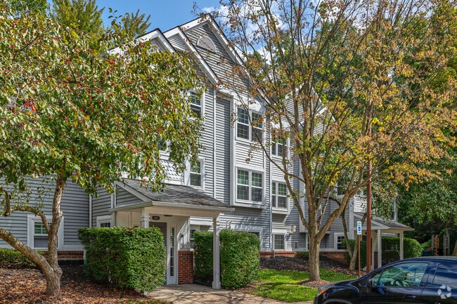 Brookwood Apartments - Brookwood Apartments- Income restricted