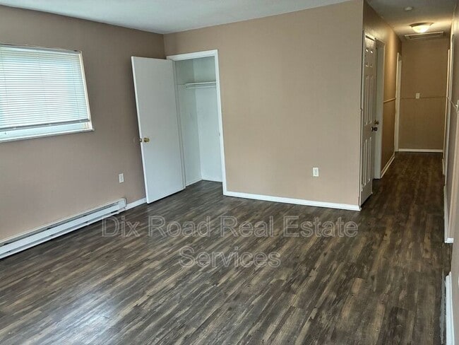 Photo - 2609 Fairport Ave