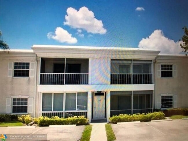 Photo - 6439 Bay Club Dr Unit 1