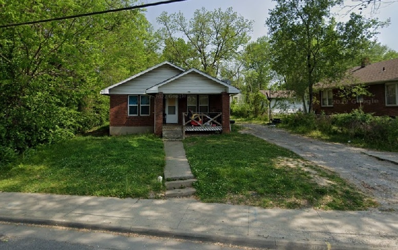 Photo - 203 E Sexton Rd