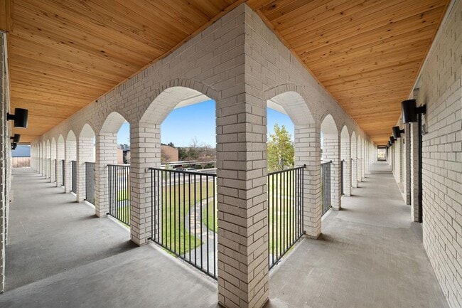 Photo - 5911 Sheridan Ave Unidad C203