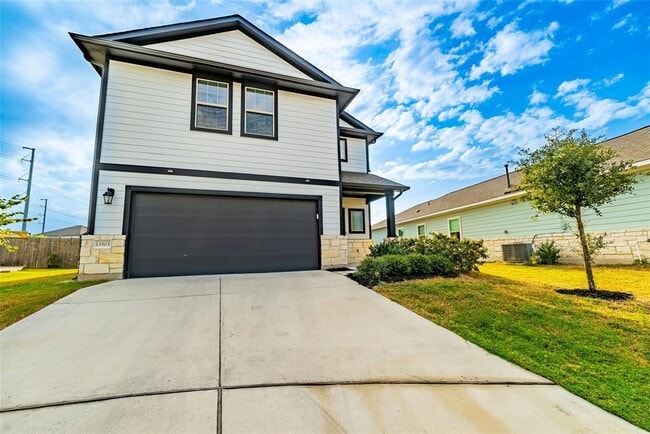 Building Photo - 13503 Lansdale Cove