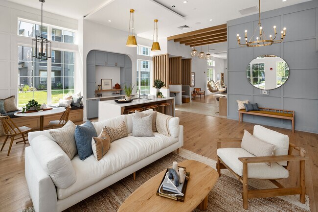 Clubhouse with Resident Lounge and Coffee Bar
