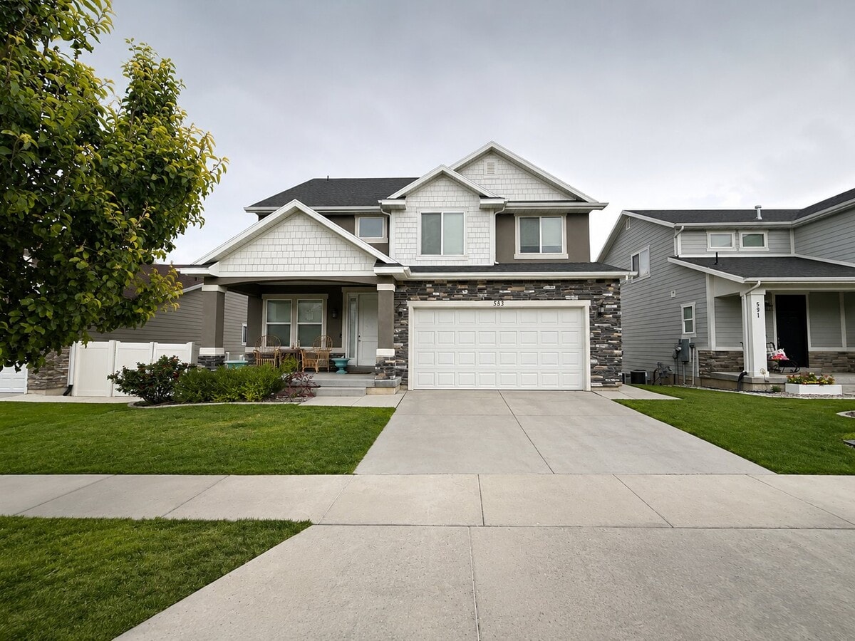 Photo - 583 W 4050 N