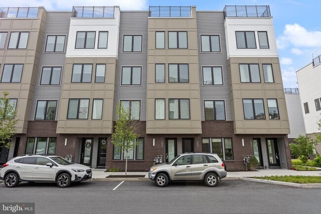 Building Photo - 2150 Northbank Pl