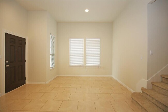 Photo - 15912 Cessida St