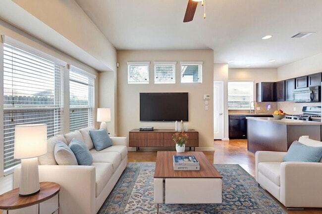 Photo - 4519 Esper Ln Unidad 294