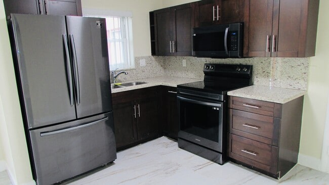 Photo - 4470 NW 175th St