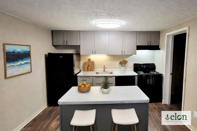 Photo - Marsh Landing