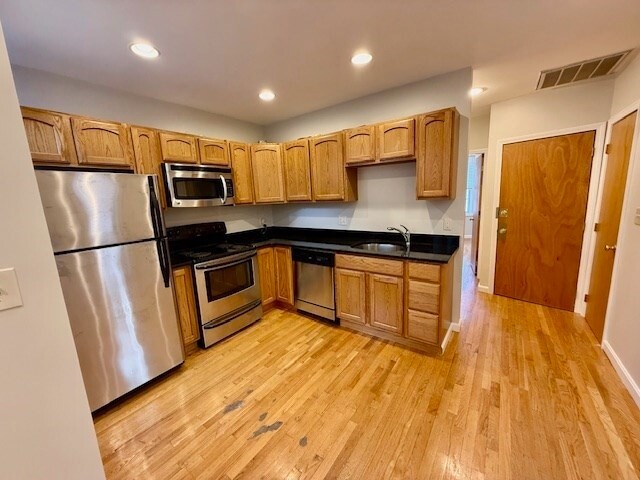 Photo - 13 Snow Hill St Unit 3