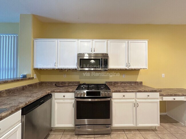 Photo - 2956 E Hazeltine Way