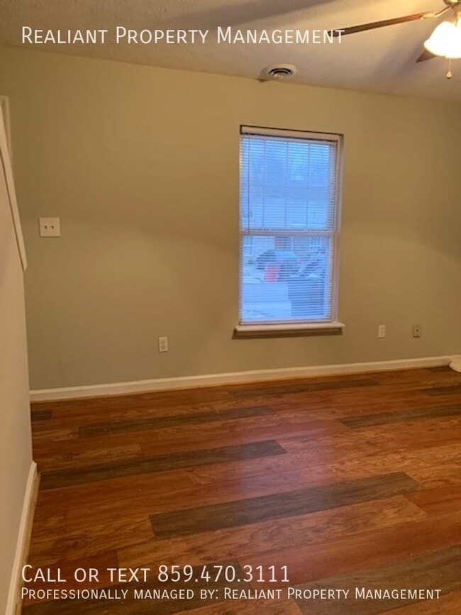 Photo - 108 Floyd Ct