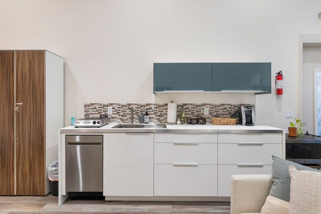 Photo - 3615 2nd Ave NW Unidad ID1035918P