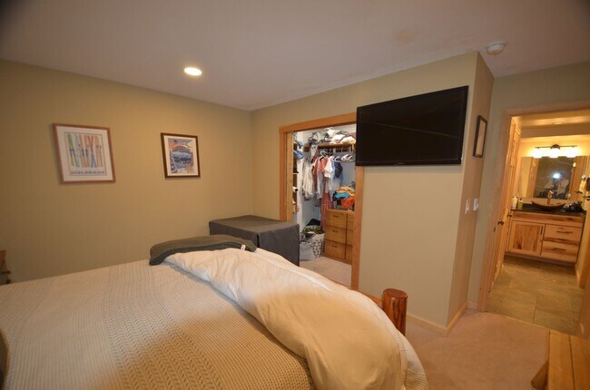 Photo - Dogs negotiable! Gondola and Main Street steps from your front door! Steam Shower!