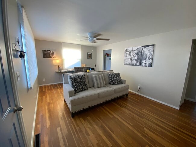 1204 Candace Dr