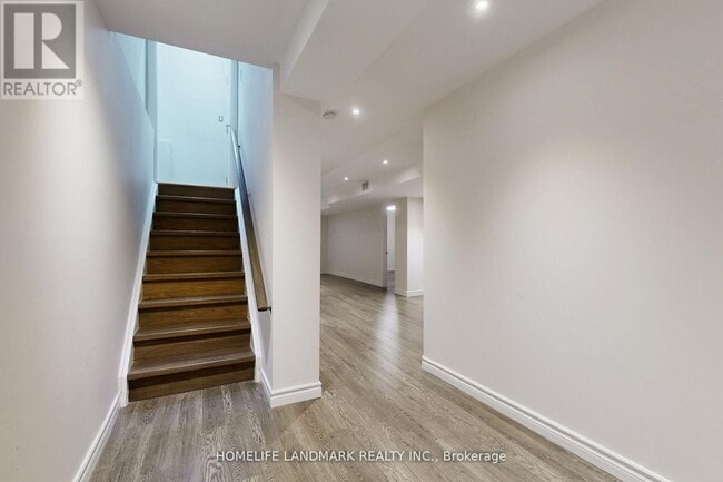 Photo - 92 Barnwood Dr