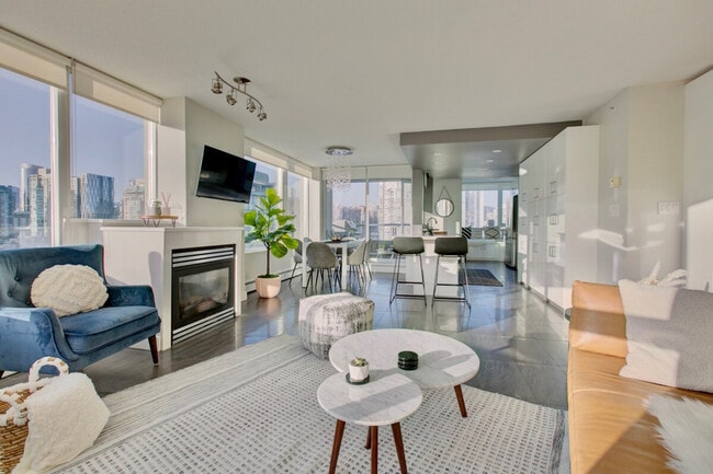 Building Photo - 1383 Marinaside Crescent Unit ID1345532P