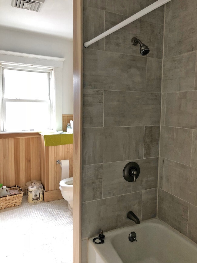 152 Curtis St Unit 3