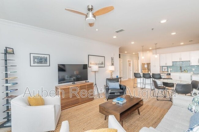 Photo - 111 Railroad Ave