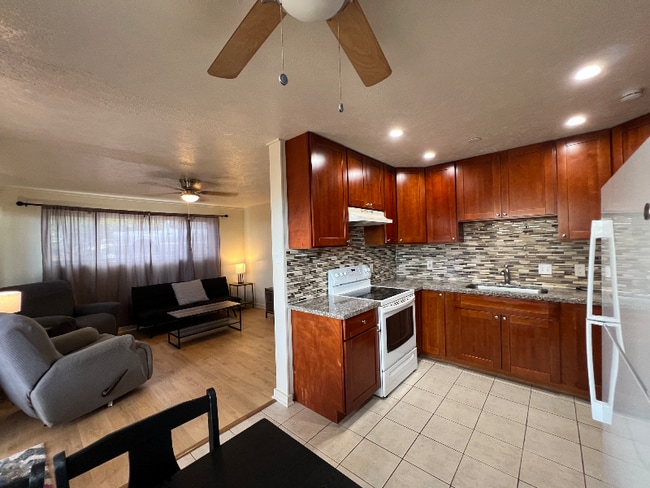 Building Photo - 830 Liloa St