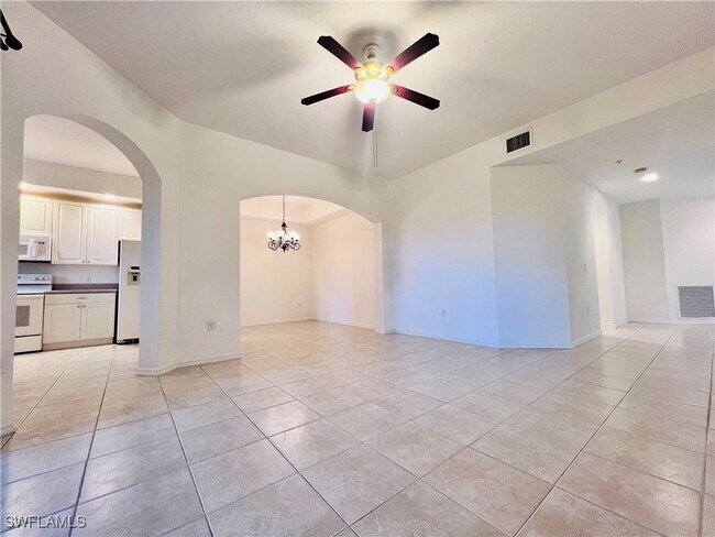 Photo - 1435 Mariposa Cir Unit 102